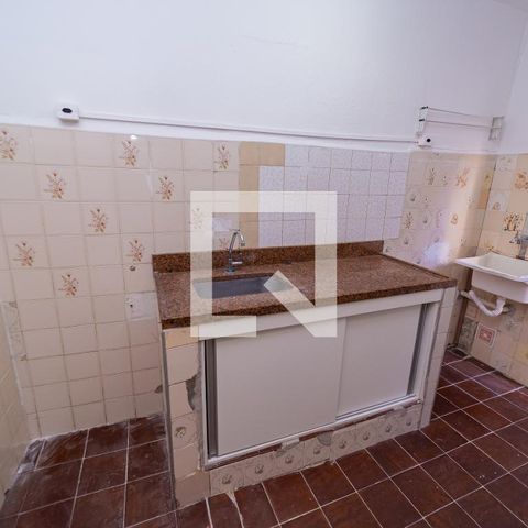 Casa para alugar com 28m², 2 quartos e sem vaga Casa para alugar com 28m², 2 quartos e sem vagaCozinha e Área de Serviço