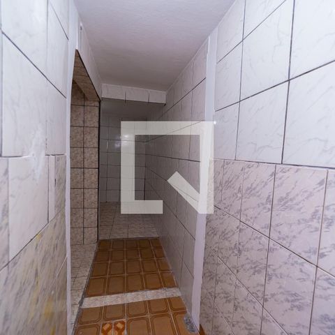 Casa para alugar com 28m², 2 quartos e sem vaga Casa para alugar com 28m², 2 quartos e sem vagacorredor