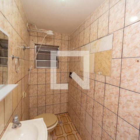 Casa para alugar com 28m², 2 quartos e sem vaga Casa para alugar com 28m², 2 quartos e sem vagaBanheiro