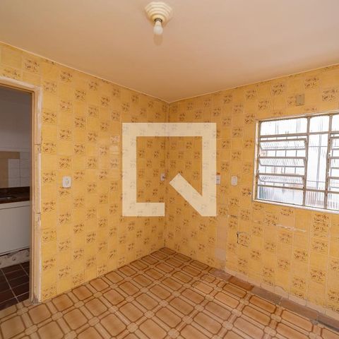 Casa para alugar com 28m², 2 quartos e sem vaga Casa para alugar com 28m², 2 quartos e sem vagacozinha