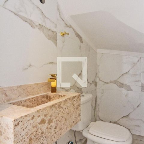 Casa à venda com 127m², 2 quartos e 3 vagas Casa à venda com 127m², 2 quartos e 3 vagasLavabo