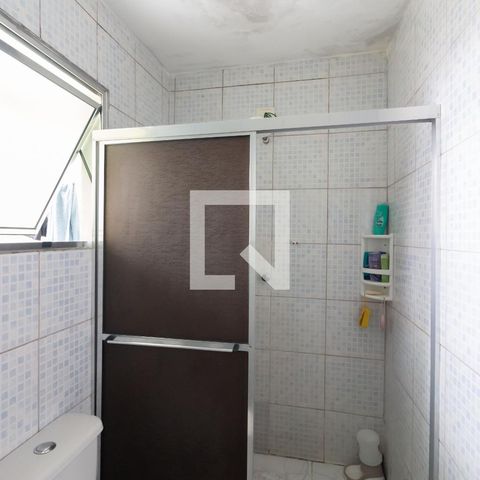 Casa à venda com 161m², 4 quartos e 2 vagas Casa à venda com 161m², 4 quartos e 2 vagasBanheiro da Suíte