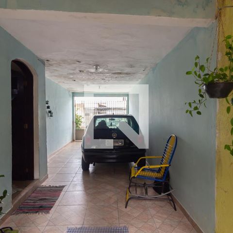 Casa à venda com 161m², 4 quartos e 2 vagas Casa à venda com 161m², 4 quartos e 2 vagasGaragem