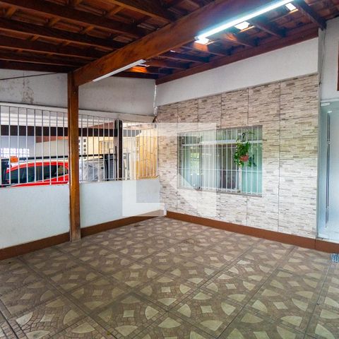 Casa à venda com 110m², 2 quartos e 2 vagas Casa à venda com 110m², 2 quartos e 2 vagasGaragem