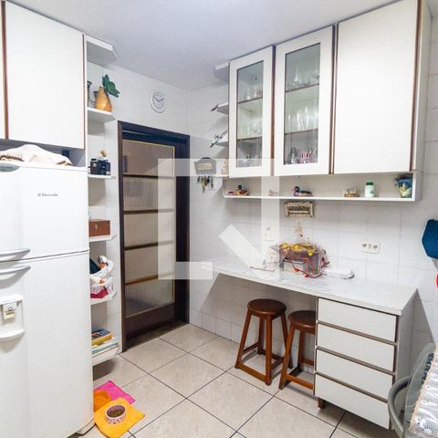 Casa à venda com 110m², 2 quartos e 2 vagas Casa à venda com 110m², 2 quartos e 2 vagasCozinha