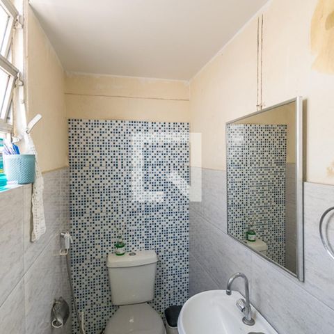 Casa à venda com 195m², 6 quartos e 1 vaga Casa à venda com 195m², 6 quartos e 1 vagaCasa 2 - Banheiro