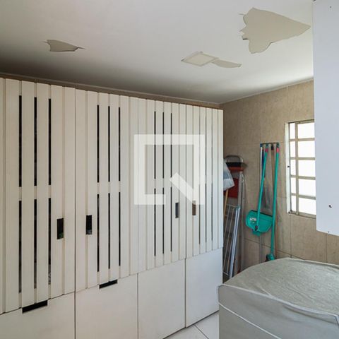 Casa à venda com 195m², 6 quartos e 1 vaga Casa à venda com 195m², 6 quartos e 1 vagaCasa 2 - Área de serviço