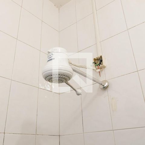 Casa à venda com 195m², 6 quartos e 1 vaga Casa à venda com 195m², 6 quartos e 1 vagaCasa 1 - Banheiro da Suíte