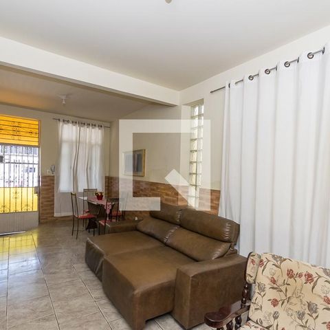 Casa à venda com 195m², 6 quartos e 1 vaga Casa à venda com 195m², 6 quartos e 1 vagaCasa 1 - Sala