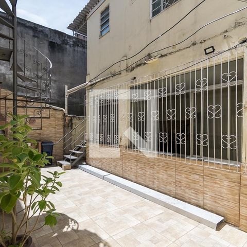 Casa à venda com 195m², 6 quartos e 1 vaga Casa à venda com 195m², 6 quartos e 1 vagaÁrea comum - Varanda gourmet