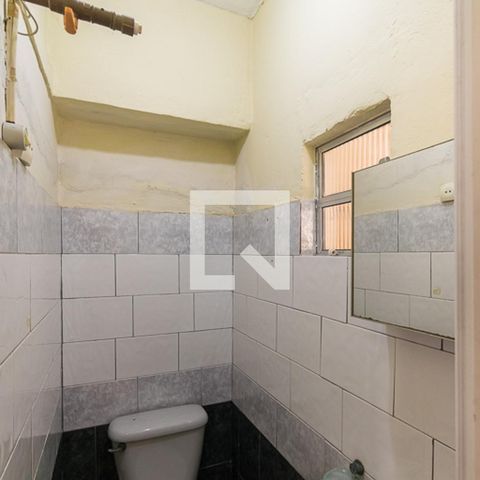 Casa à venda com 195m², 6 quartos e 1 vaga Casa à venda com 195m², 6 quartos e 1 vagaCasa 3 - Banheiro