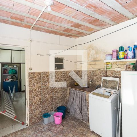Casa à venda com 195m², 6 quartos e 1 vaga Casa à venda com 195m², 6 quartos e 1 vagaCasa 3 - Cozinha