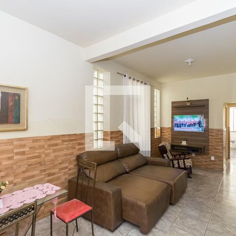 Casa à venda com 195m², 6 quartos e 1 vaga Casa à venda com 195m², 6 quartos e 1 vagaCasa 1 - Sala