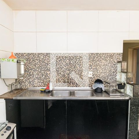Casa à venda com 195m², 6 quartos e 1 vaga Casa à venda com 195m², 6 quartos e 1 vagaCasa 1 - Cozinha
