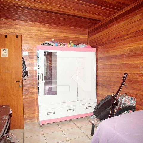 Casa à venda com 366m², 5 quartos e 4 vagasQuarto 2