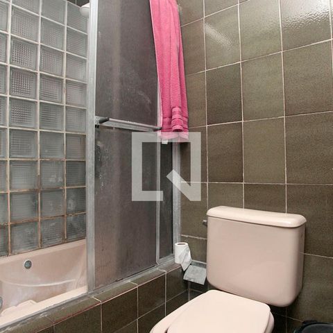 Casa à venda com 366m², 5 quartos e 4 vagasBanheiro 3