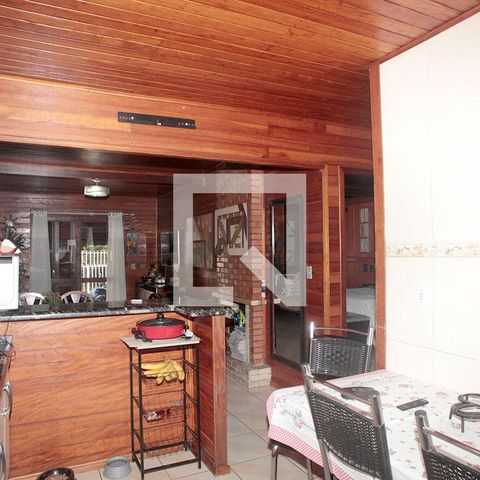 Casa à venda com 366m², 5 quartos e 4 vagasCozinha 1