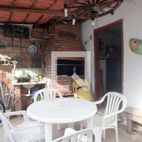 Casa à venda com 366m², 5 quartos e 4 vagasChurrasqueira