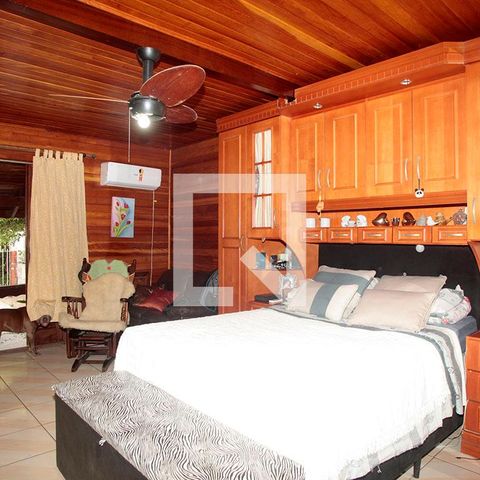 Casa à venda com 366m², 5 quartos e 4 vagasQuarto 1