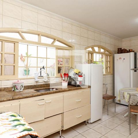 Casa à venda com 127m², 3 quartos e 2 vagas Casa à venda com 127m², 3 quartos e 2 vagasCozinha