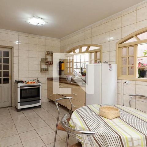 Casa à venda com 127m², 3 quartos e 2 vagas Casa à venda com 127m², 3 quartos e 2 vagasCozinha