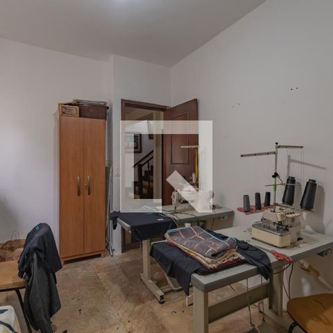 Casa à venda com 363m², 5 quartos e 4 vagas Casa à venda com 363m², 5 quartos e 4 vagasQuarto 1