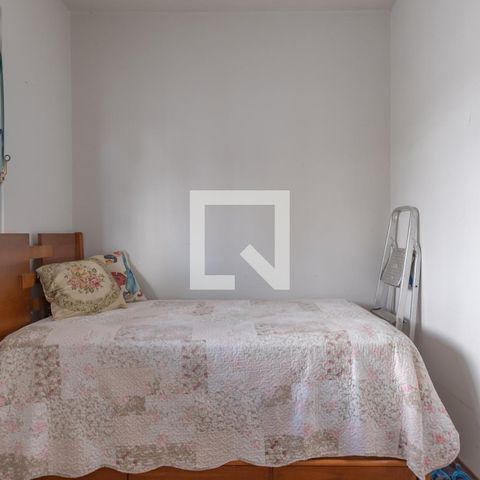 Casa à venda com 363m², 5 quartos e 4 vagas Casa à venda com 363m², 5 quartos e 4 vagasQuarto de Serviço