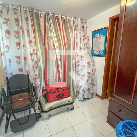 Apartamento à venda com 200m², 4 quartos e 3 vagas Apartamento à venda com 200m², 4 quartos e 3 vagasQuarto de Serviço