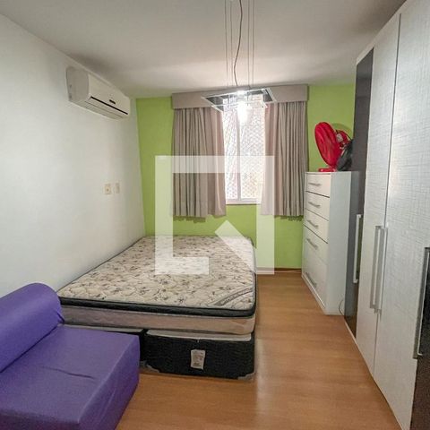 Apartamento à venda com 200m², 4 quartos e 3 vagas Apartamento à venda com 200m², 4 quartos e 3 vagasQuarto 4