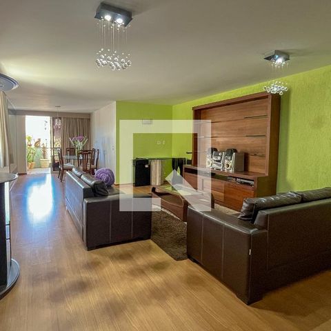 Apartamento à venda com 200m², 4 quartos e 3 vagas Apartamento à venda com 200m², 4 quartos e 3 vagasSala