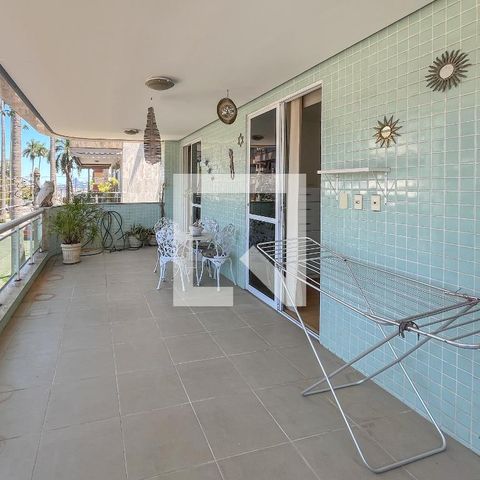 Apartamento à venda com 200m², 4 quartos e 3 vagas Apartamento à venda com 200m², 4 quartos e 3 vagasVaranda Sala