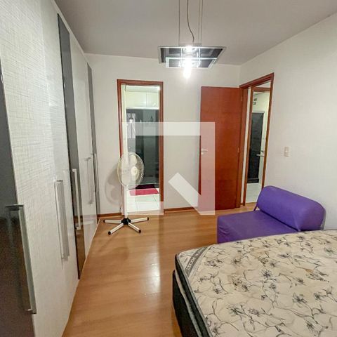 Apartamento à venda com 200m², 4 quartos e 3 vagas Apartamento à venda com 200m², 4 quartos e 3 vagasQuarto 4