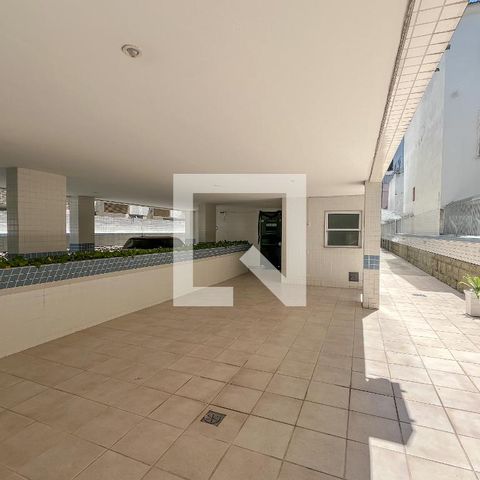 Apartamento à venda com 200m², 4 quartos e 3 vagas Apartamento à venda com 200m², 4 quartos e 3 vagasEntrada