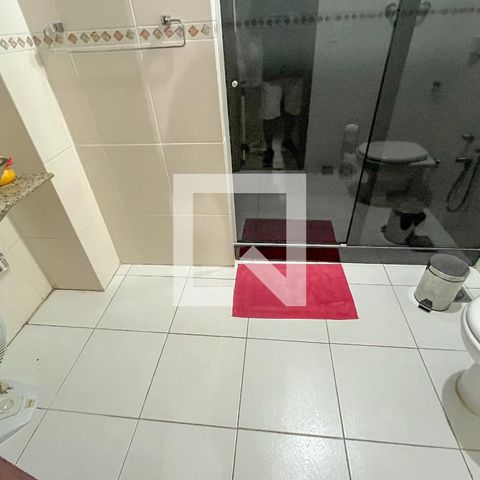 Apartamento à venda com 200m², 4 quartos e 3 vagas Apartamento à venda com 200m², 4 quartos e 3 vagasBanheiro do Quarto 4