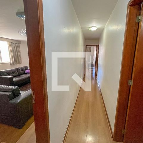 Apartamento à venda com 200m², 4 quartos e 3 vagas Apartamento à venda com 200m², 4 quartos e 3 vagasCorredor