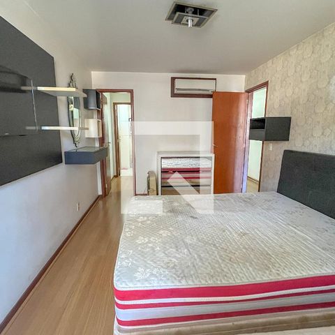 Apartamento à venda com 200m², 4 quartos e 3 vagas Apartamento à venda com 200m², 4 quartos e 3 vagasQuarto 2