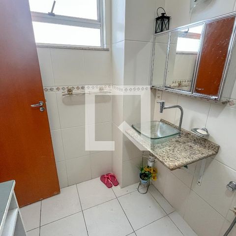 Apartamento à venda com 200m², 4 quartos e 3 vagas Apartamento à venda com 200m², 4 quartos e 3 vagasBanheiro do Quarto 2