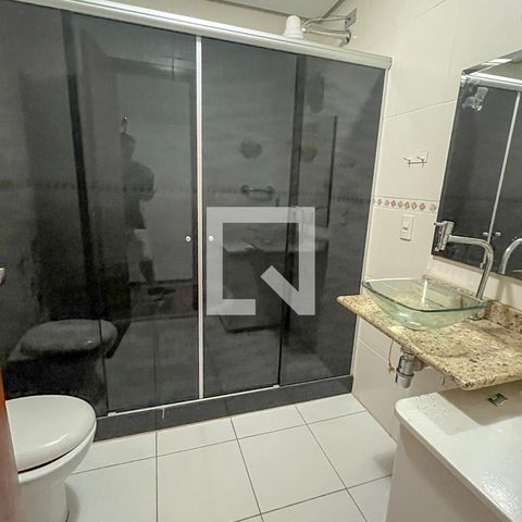 Apartamento à venda com 200m², 4 quartos e 3 vagas Apartamento à venda com 200m², 4 quartos e 3 vagasBanheiro Social