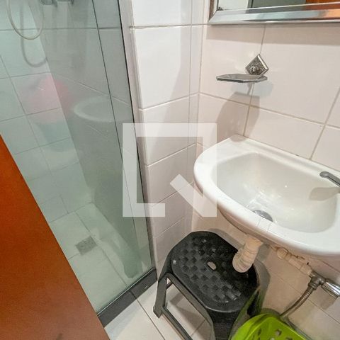 Apartamento à venda com 200m², 4 quartos e 3 vagas Apartamento à venda com 200m², 4 quartos e 3 vagasBanheiro de serviço