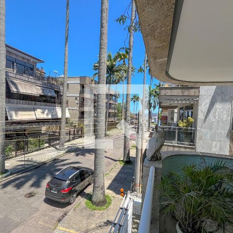 Apartamento à venda com 200m², 4 quartos e 3 vagas Apartamento à venda com 200m², 4 quartos e 3 vagasVista Varanda Sala