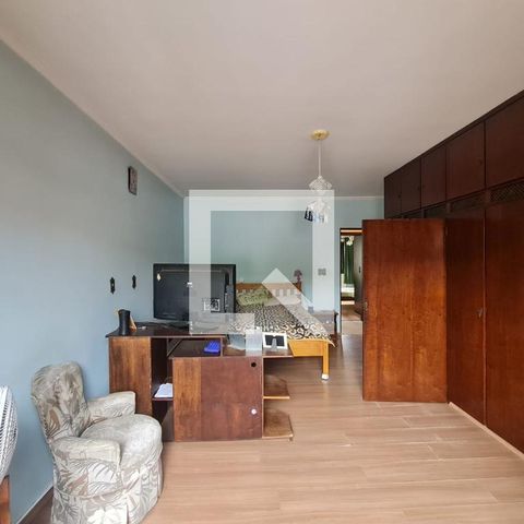 Casa à venda com 360m², 4 quartos e 5 vagasSuíte