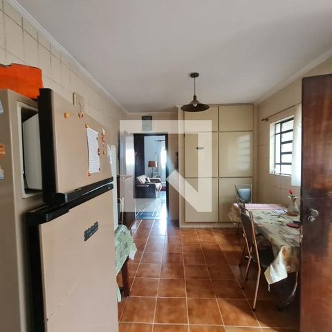 Casa à venda com 360m², 4 quartos e 5 vagasCozinha