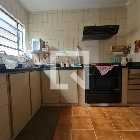 Casa à venda com 360m², 4 quartos e 5 vagasCozinha