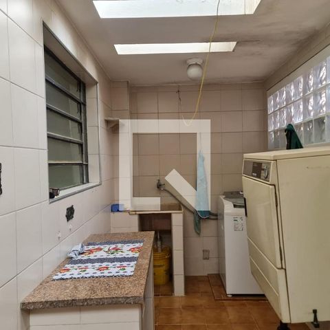 Casa à venda com 360m², 4 quartos e 5 vagasÁrea de Serviço
