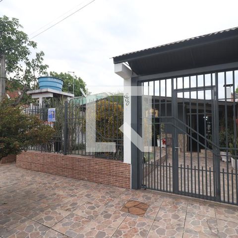 Casa à venda com 370m², 3 quartos e 1 vagaFachada