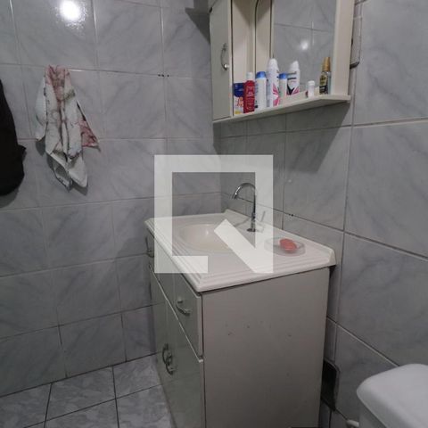 Casa à venda com 370m², 3 quartos e 1 vagaBanheiro 2