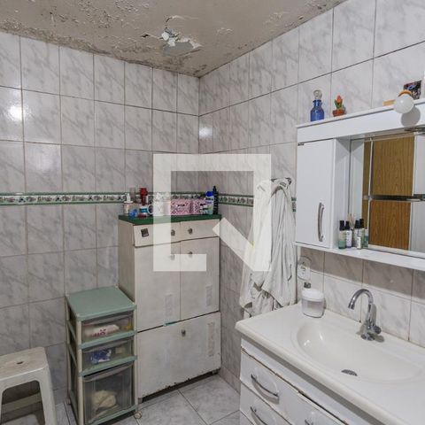 Casa à venda com 360m², 4 quartos e 5 vagas Casa à venda com 360m², 4 quartos e 5 vagasBanheiro Social