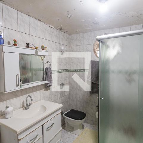 Casa à venda com 360m², 4 quartos e 5 vagas Casa à venda com 360m², 4 quartos e 5 vagasBanheiro Social