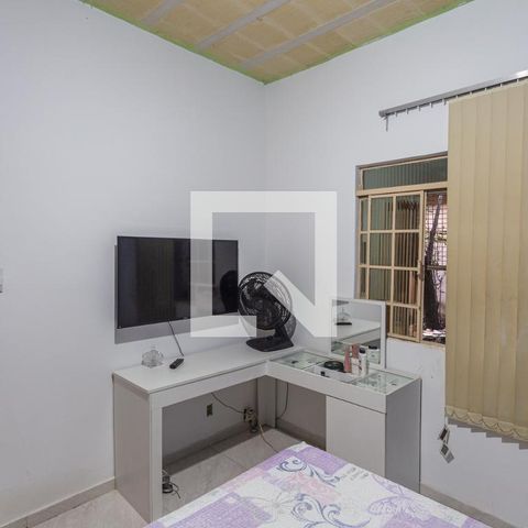 Casa à venda com 360m², 4 quartos e 5 vagas Casa à venda com 360m², 4 quartos e 5 vagasQuarto 4 na Casa 2