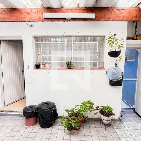 Casa à venda com 159m², 3 quartos e 2 vagasQuintal